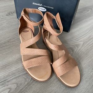 EUC Dr Scholls Freedom Sandals with Box